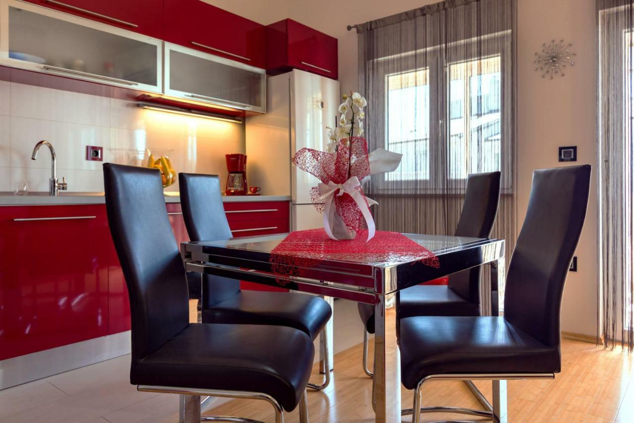 Apartment Ina PUY Eksteriør bilde
